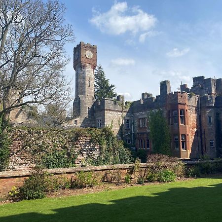 Ruthin Castle Hotel And Spa Buitenkant foto